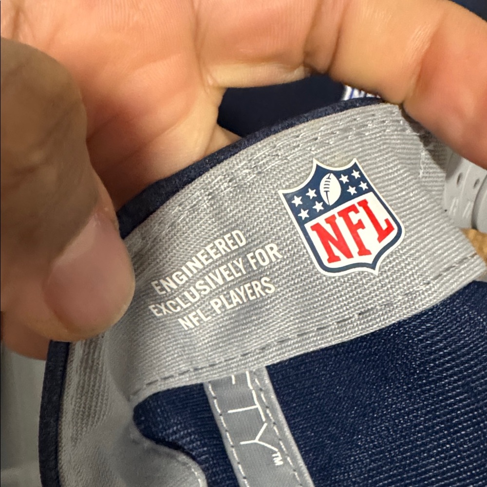 Dallas Cowboys HOME ONFIELD STADIUM Navy-Grey Snapback Fitted Hat by New Era - Picture 6 of 7